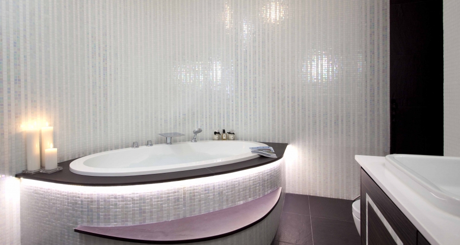 Old St Warehouse Designand Build Bathroom Bath