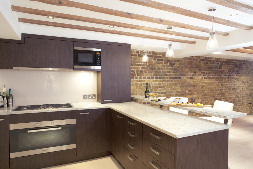 MerchantsCourt_Kitchen_002.jpg